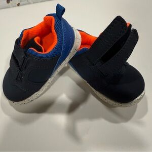 Carter’s 0-3m Baby Sneakers -NWOT